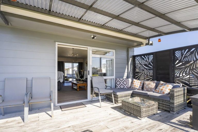 Photo of property in 21 Endeavour Close, Whitianga, 3510