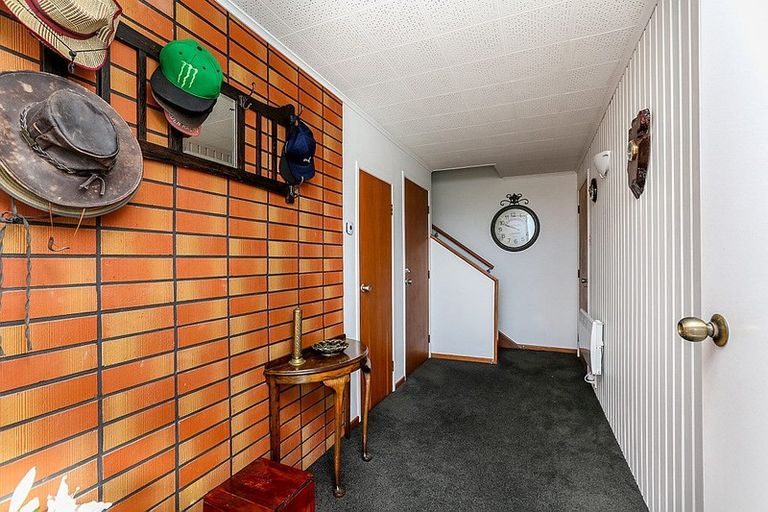 Photo of property in 48 Crownhill Street, Spotswood, New Plymouth, 4310