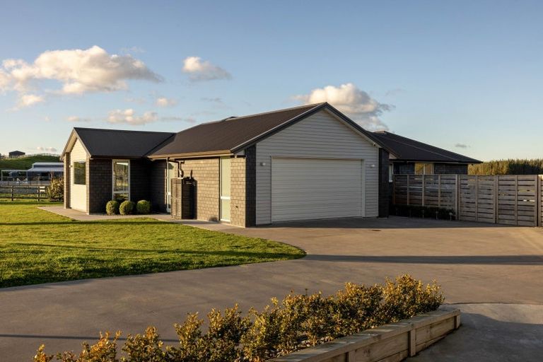 Photo of property in 10 Betty May Drive, Pyes Pa, Tauranga, 3173