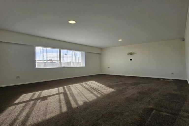 Photo of property in 156 Manuroa Road, Takanini, 2112