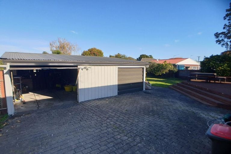 Photo of property in 32 Resolute Way, Papakura, 2110