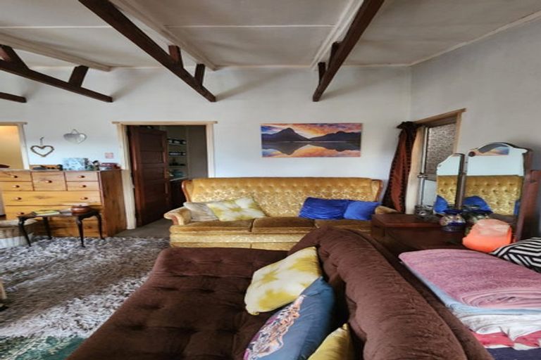 Photo of property in 4 Moana Crescent, Kennedy Bay, Coromandel, 3583