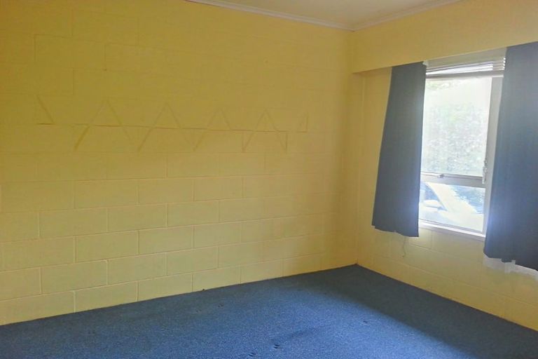 Photo of property in 2/63 High Road, Glenfield, Auckland, 0629