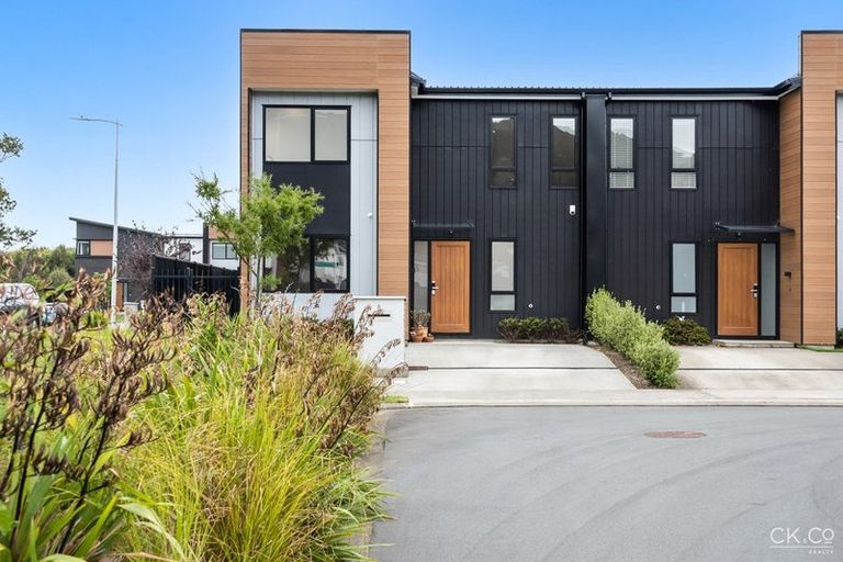 Photo of property in 8 Aston Crescent, Wallaceville, Upper Hutt, 5018