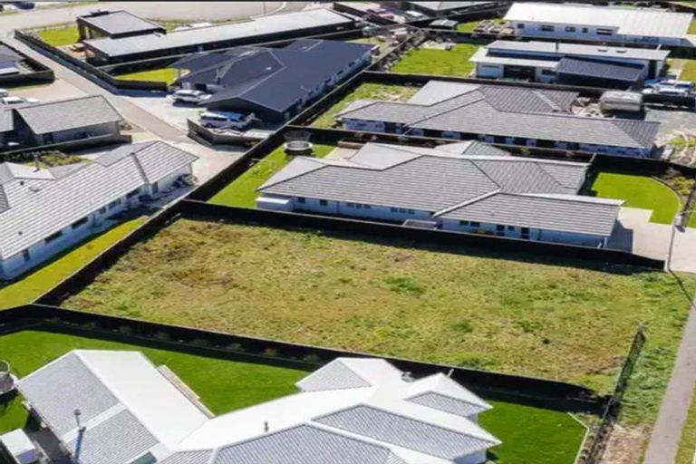 Photo of property in 5 Petre Lane, East Taieri, 9024