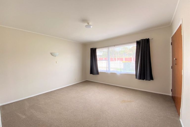 Photo of property in 2 Leewood Place, Pakuranga Heights, Auckland, 2010