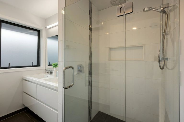 Photo of property in 18 Teatree Close, Huntington, Hamilton, 3210