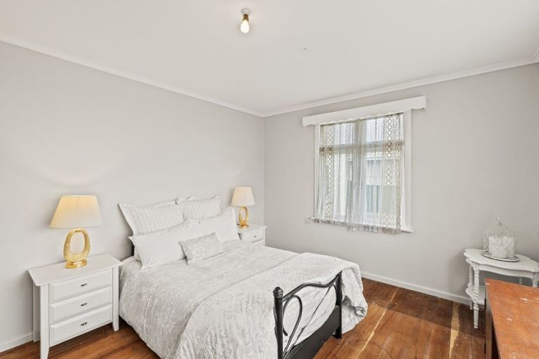 Photo of property in 15 Potaka Street, Marton, 4710