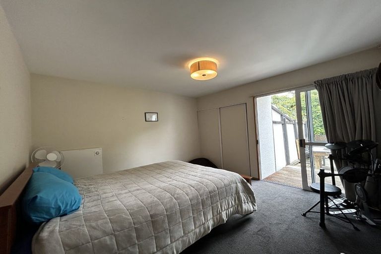 Photo of property in 2/144a Yaldhurst Road, Sockburn, Christchurch, 8042