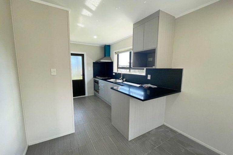 Photo of property in 4/9 Norman Spencer Drive, Papatoetoe, Auckland, 2104