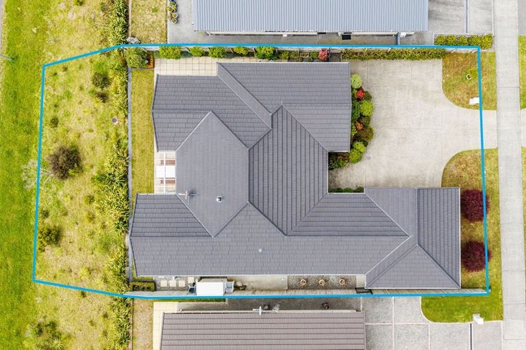 Photo of property in 10 John Burke Drive, Aotea, Porirua, 5024