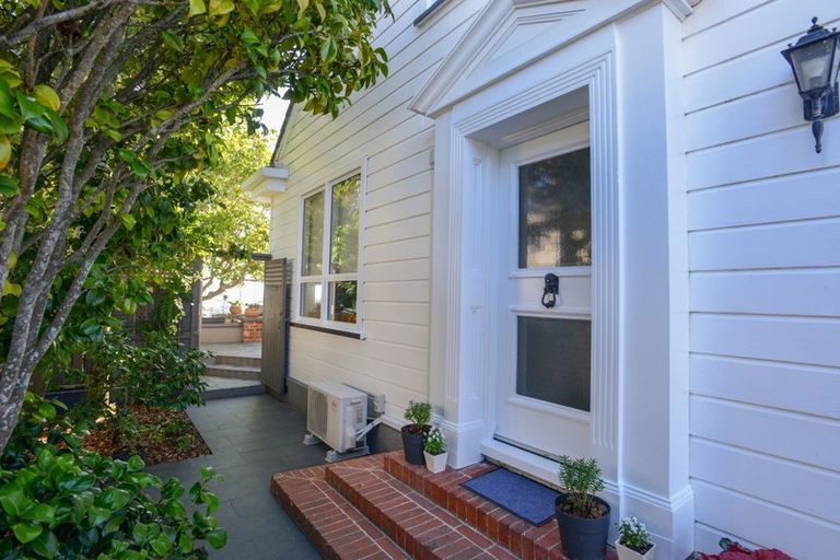 Photo of property in 118 Thompson Road, Bluff Hill, Napier, 4110