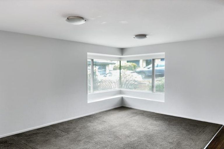 Photo of property in 4/18 Roanoke Way, Albany, Auckland, 0632