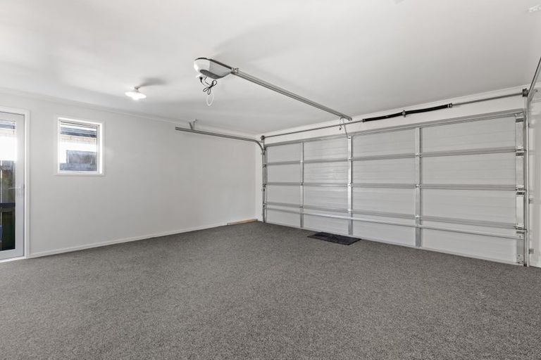 Photo of property in 48 Adams Road South, Pukekohe, 2120