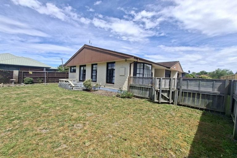 Photo of property in 1/49a Withells Road, Avonhead, Christchurch, 8042