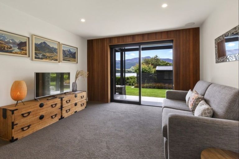 Photo of property in 27 Arrowtn-lke Hayes Road, Lake Hayes, Queenstown, 9371