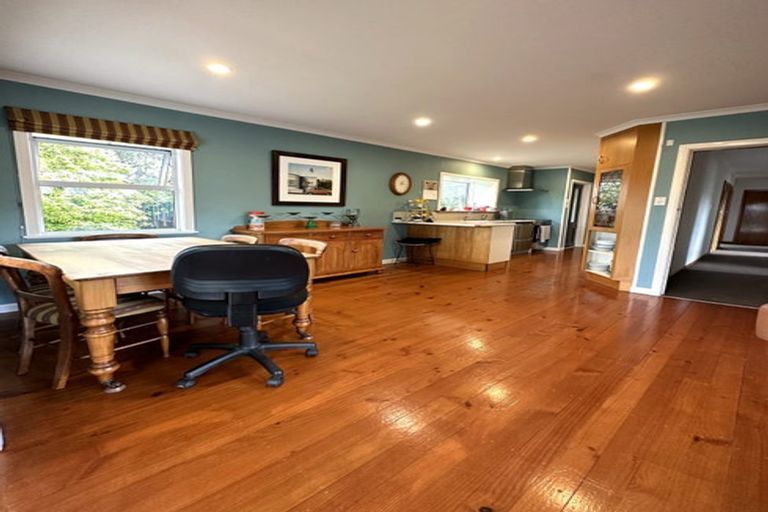 Photo of property in 18 Whitby Road, Britannia Heights, Nelson, 7010