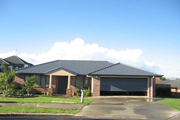 Photo of property in 23 Cairnsvale Rise, Manurewa, Auckland, 2105
