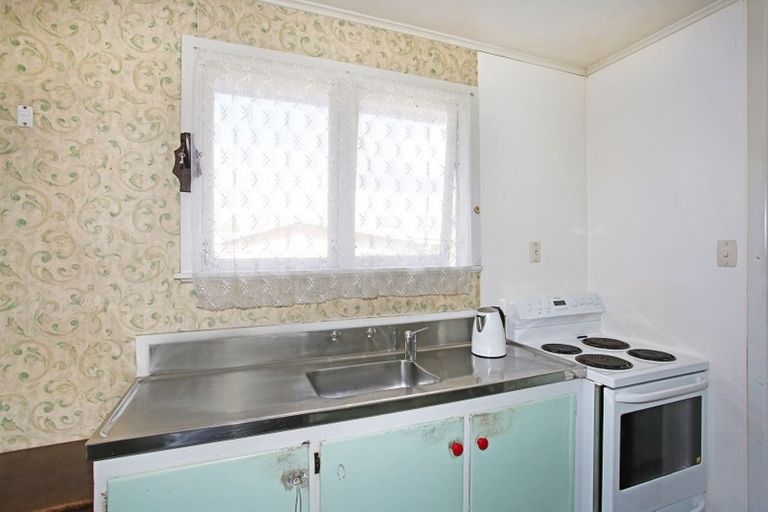 Photo of property in 33 Tairere Crescent, Rosehill, Papakura, 2113