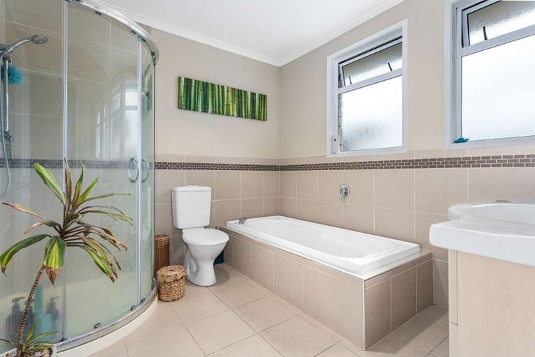 Photo of property in 18a John Laughton Place, Whakatane, 3120