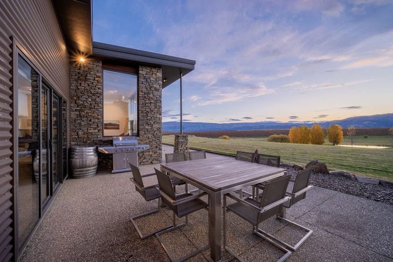 Photo of property in 309 Golden Road, Springvale, Alexandra, 9393