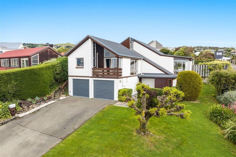 Photo of property in 19 Santa Maria Avenue, Mount Pleasant, Christchurch, 8081