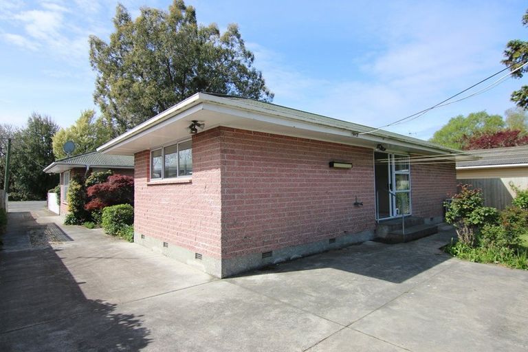 Photo of property in 609 Harewood Road, Harewood, Christchurch, 8051