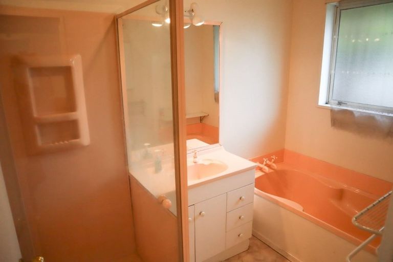 Photo of property in 260a Blenheim Road, Upper Riccarton, Christchurch, 8041