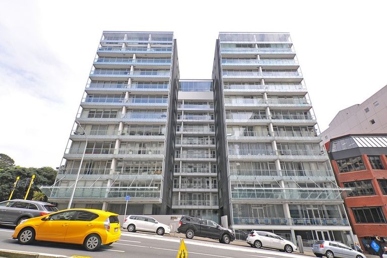 Photo of property in Montreaux Apartments, 3e/164 The Terrace, Wellington Central, Wellington, 6011