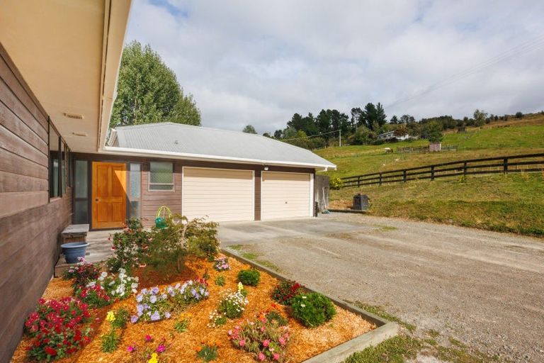 Photo of property in 29 Kuku Road, Pohangina, Ashhurst, 4884