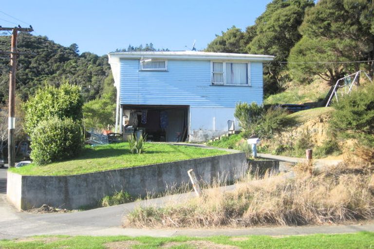 Photo of property in 87 Thomas Street, Stokes Valley, Lower Hutt, 5019