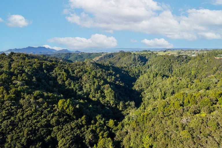 Photo of property in 21 Ngapuke Lane, Parua Bay, Onerahi, 0192