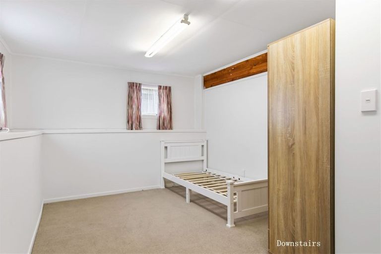 Photo of property in 53 Sunnynook Road, Forrest Hill, Auckland, 0620
