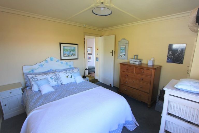 Photo of property in 11 Valpy Street, Saint Clair, Dunedin, 9012