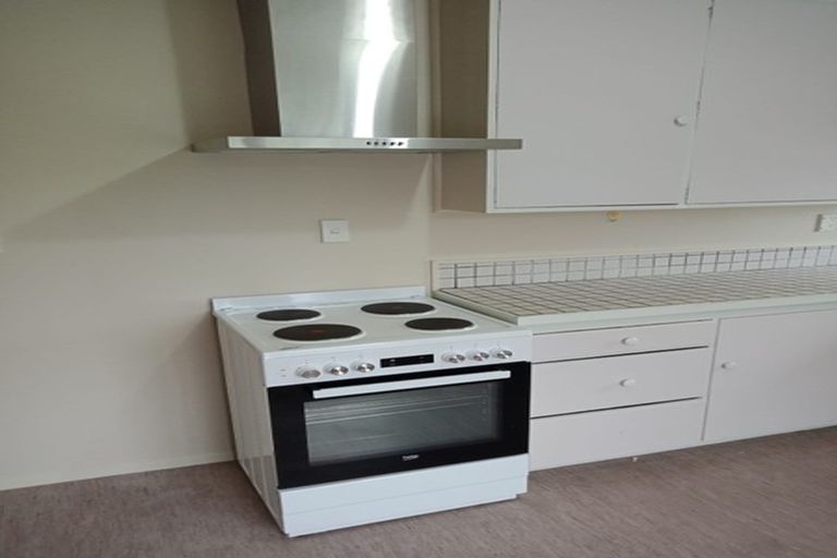 Photo of property in 4/64 Gibbons Street, Ebdentown, Upper Hutt, 5018