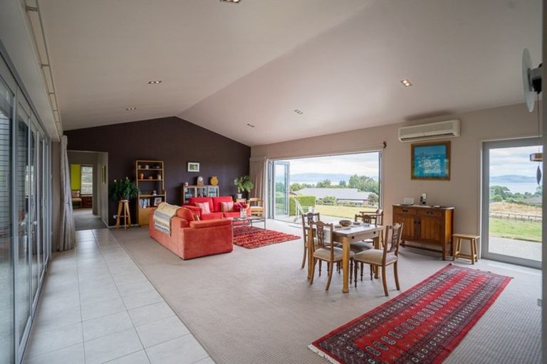 Photo of property in 11 Atkins Lane, Hamurana, Rotorua, 3097