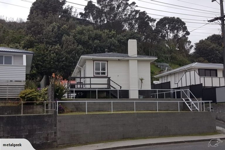Photo of property in 19 Simons Street, Moturoa, New Plymouth, 4310