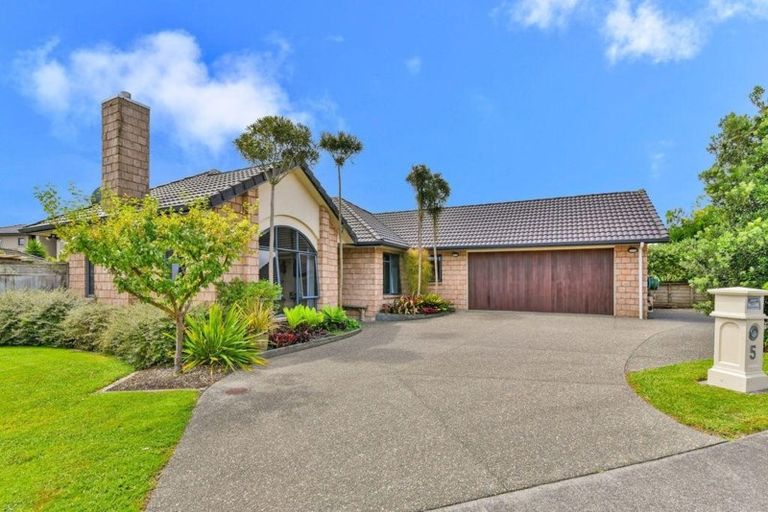 Photo of property in 5 Ysabel Crescent, The Gardens, Auckland, 2105