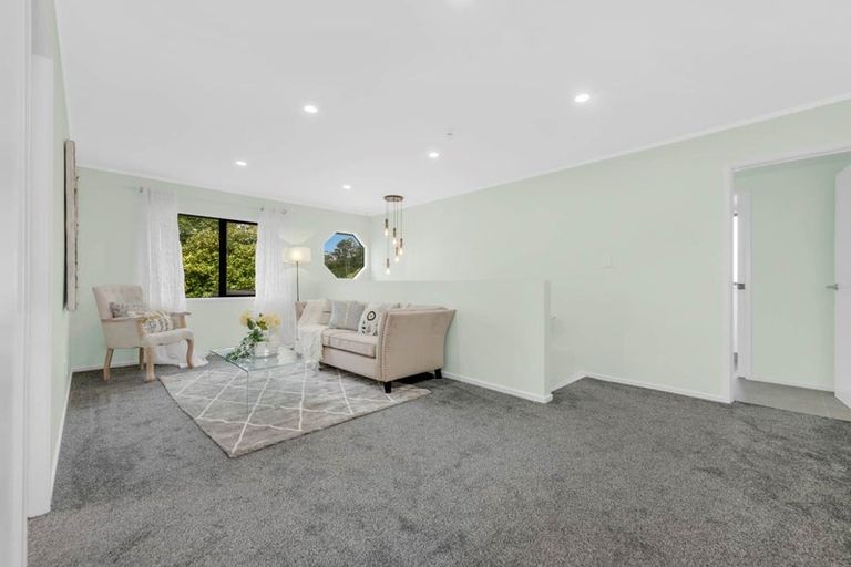 Photo of property in 3 Mimosa Place, Half Moon Bay, Auckland, 2012