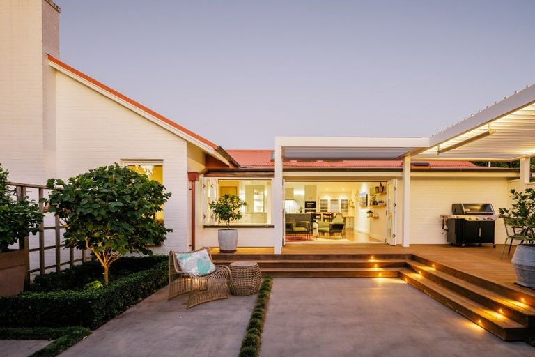 Photo of property in 76 Princes Street, Cambridge, 3434