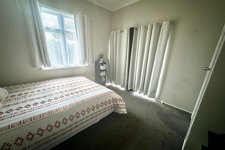 Photo of property in 18 Rosella Road, Mangere East, Auckland, 2024