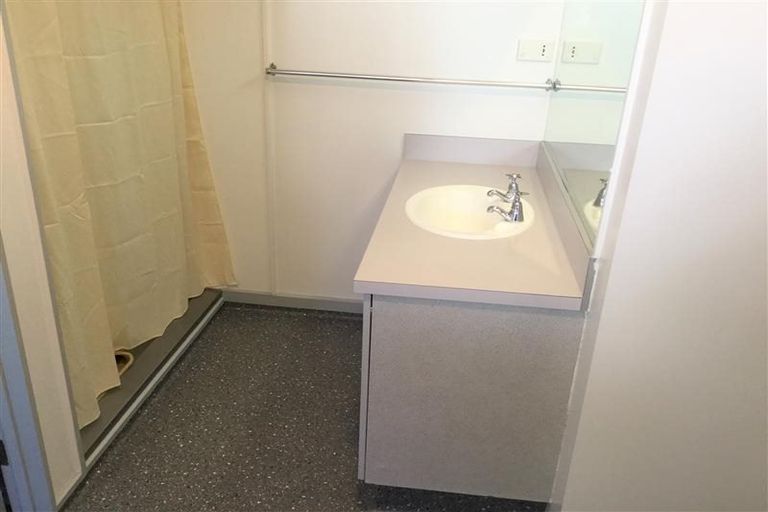 Photo of property in 4 Euclid Street, Vogeltown, New Plymouth, 4310