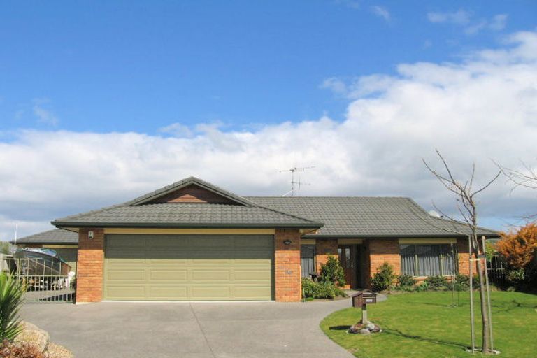 Photo of property in 48 Mcleod Place, Papamoa Beach, Papamoa, 3118