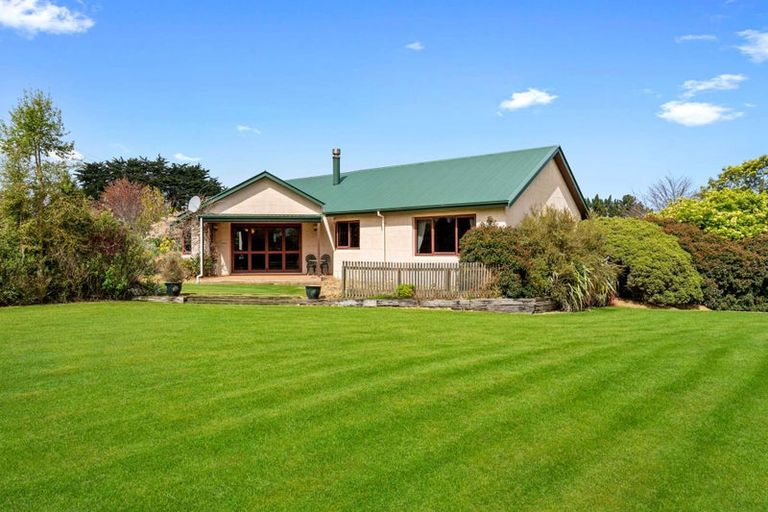 Photo of property in 11 Hinahina Road, Owaka, 9586