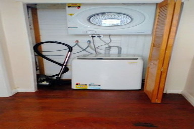 Photo of property in 112 Grafton Road, Roseneath, Wellington, 6011