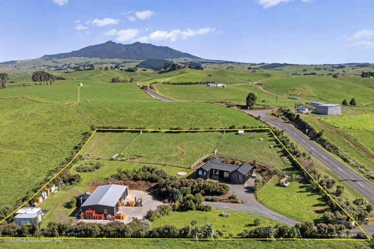 Photo of property in 104 Te Papatapu Road, Raglan, 3296