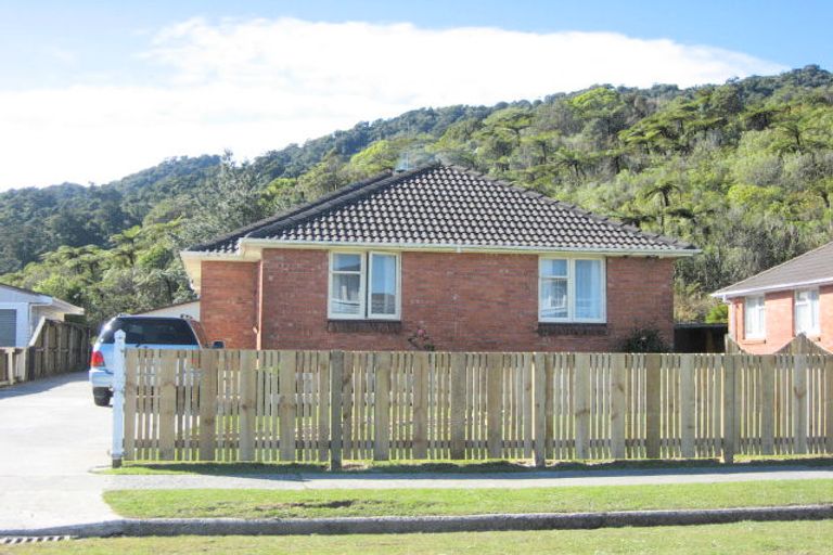 Photo of property in 27 Wickes Street, Cobden, Greymouth, 7802