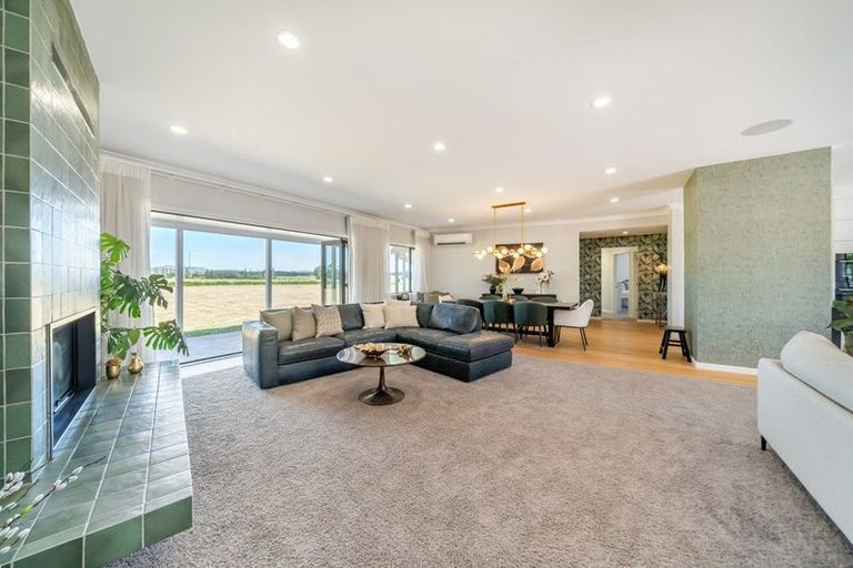 Photo of property in 210 Wards Line, Morison Bush, Greytown, 5794