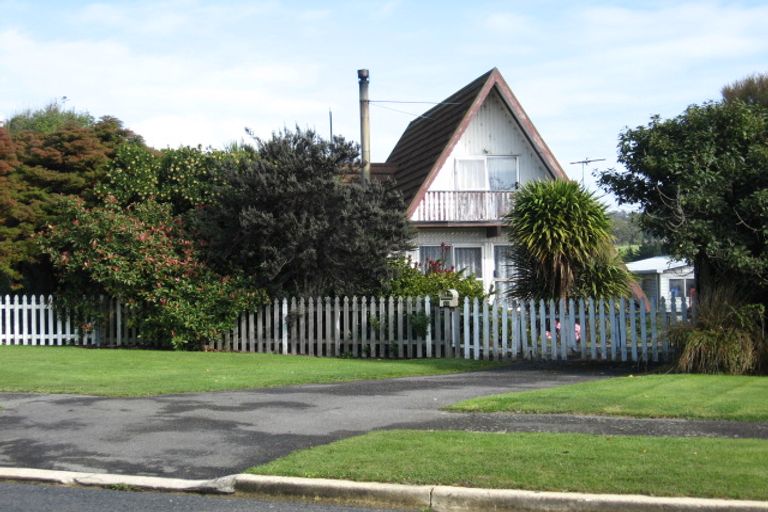 Photo of property in 18 Canberra Place, Waldronville, Dunedin, 9018