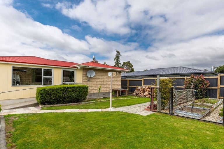 Photo of property in 20 Paul Street, Waimate, 7924